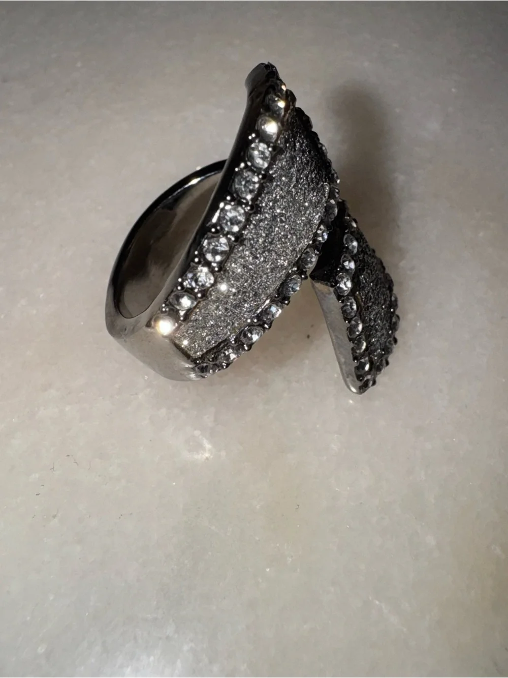 Glitter & stone wrap hematite ring